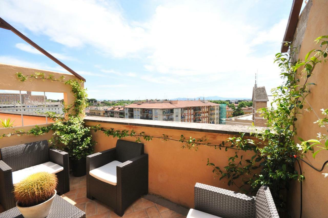 Penthouse With View Leilighet Roma Eksteriør bilde