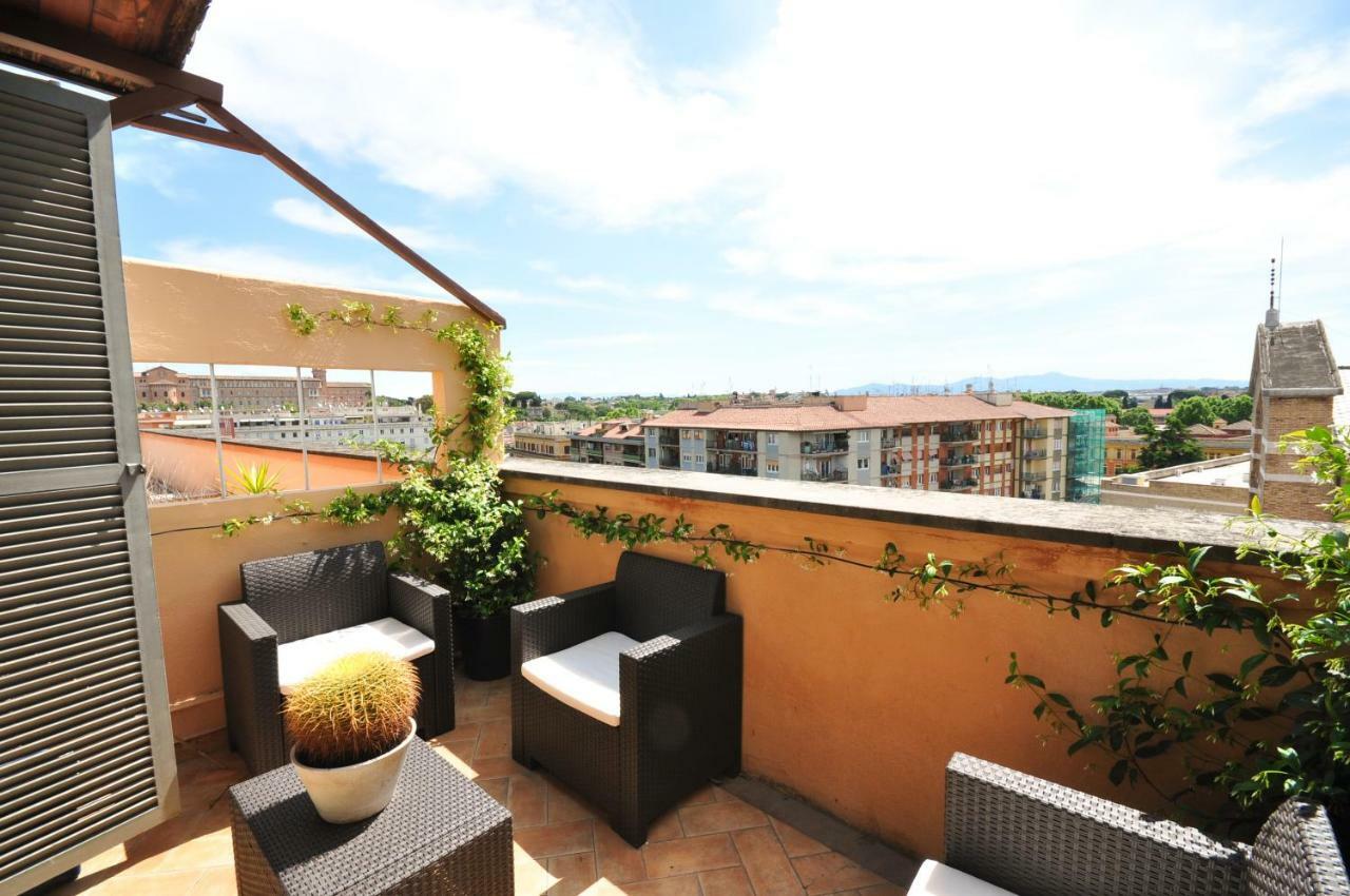 Penthouse With View Leilighet Roma Eksteriør bilde