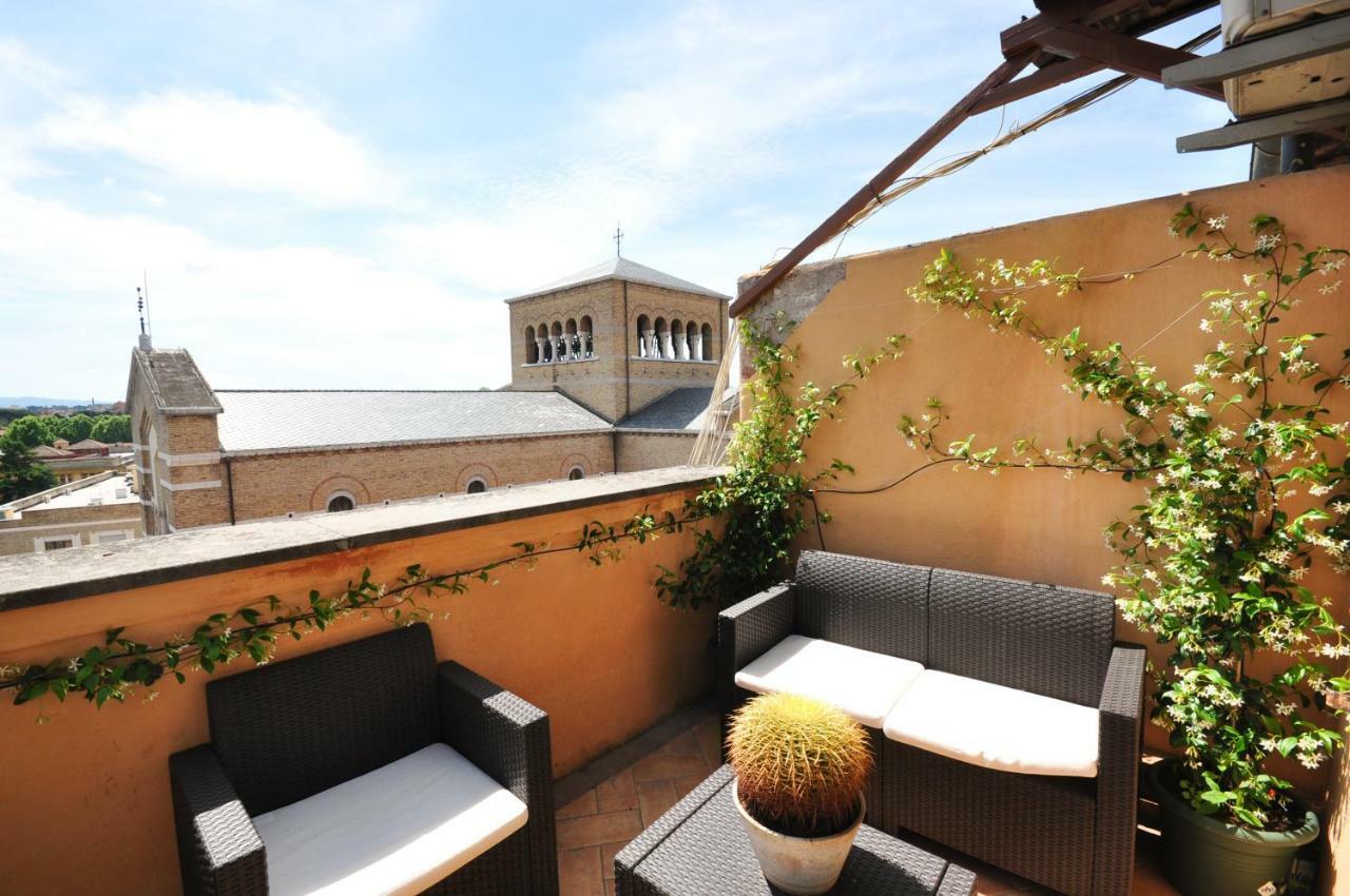 Penthouse With View Leilighet Roma Eksteriør bilde